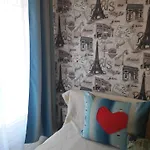 Valloris Apartment *