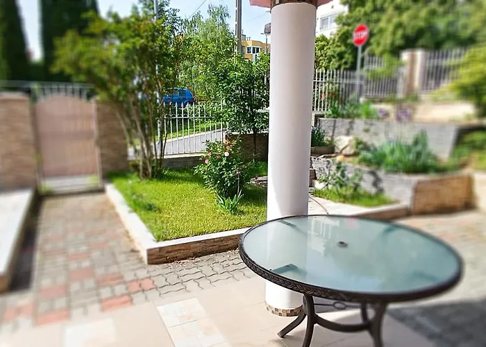 アパート Valloris